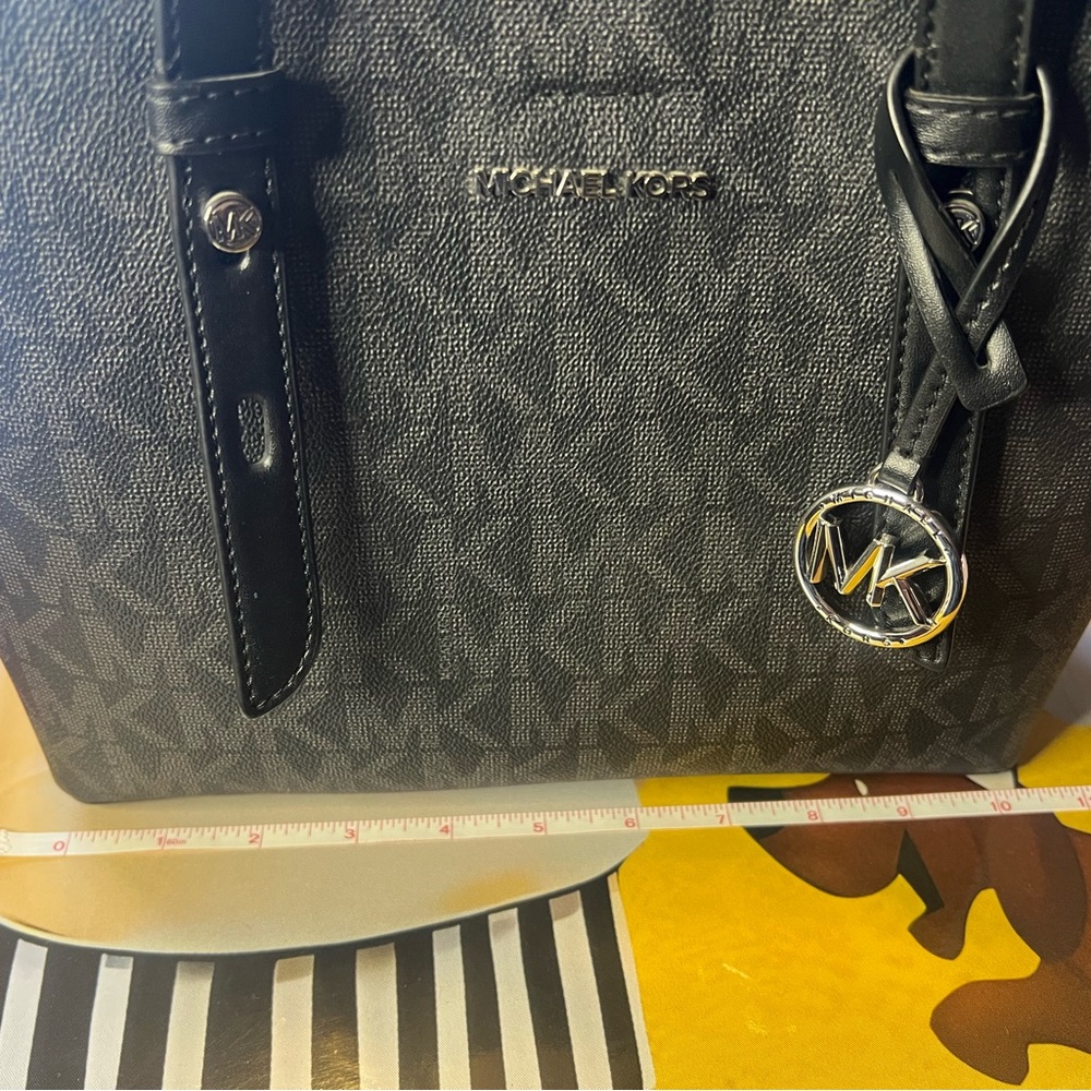 Michael Kors small Mel tote
